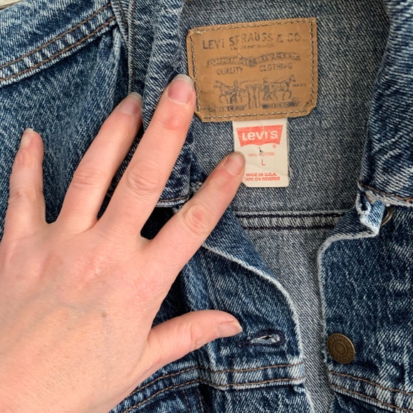 Levi’s vintage cropped acid wash denim jacket - Picture 6 of 12